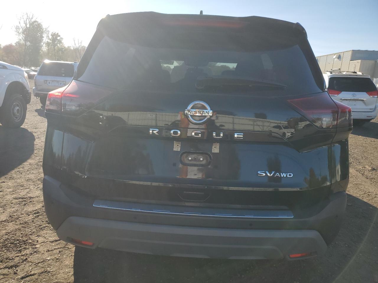 2021 Nissan Rogue - Image 6