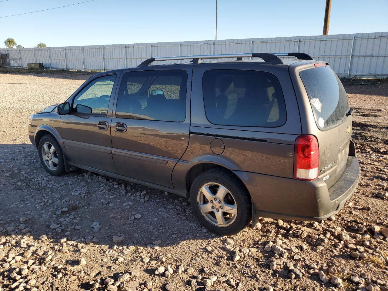 2008 Chevrolet Uplander - Image 2