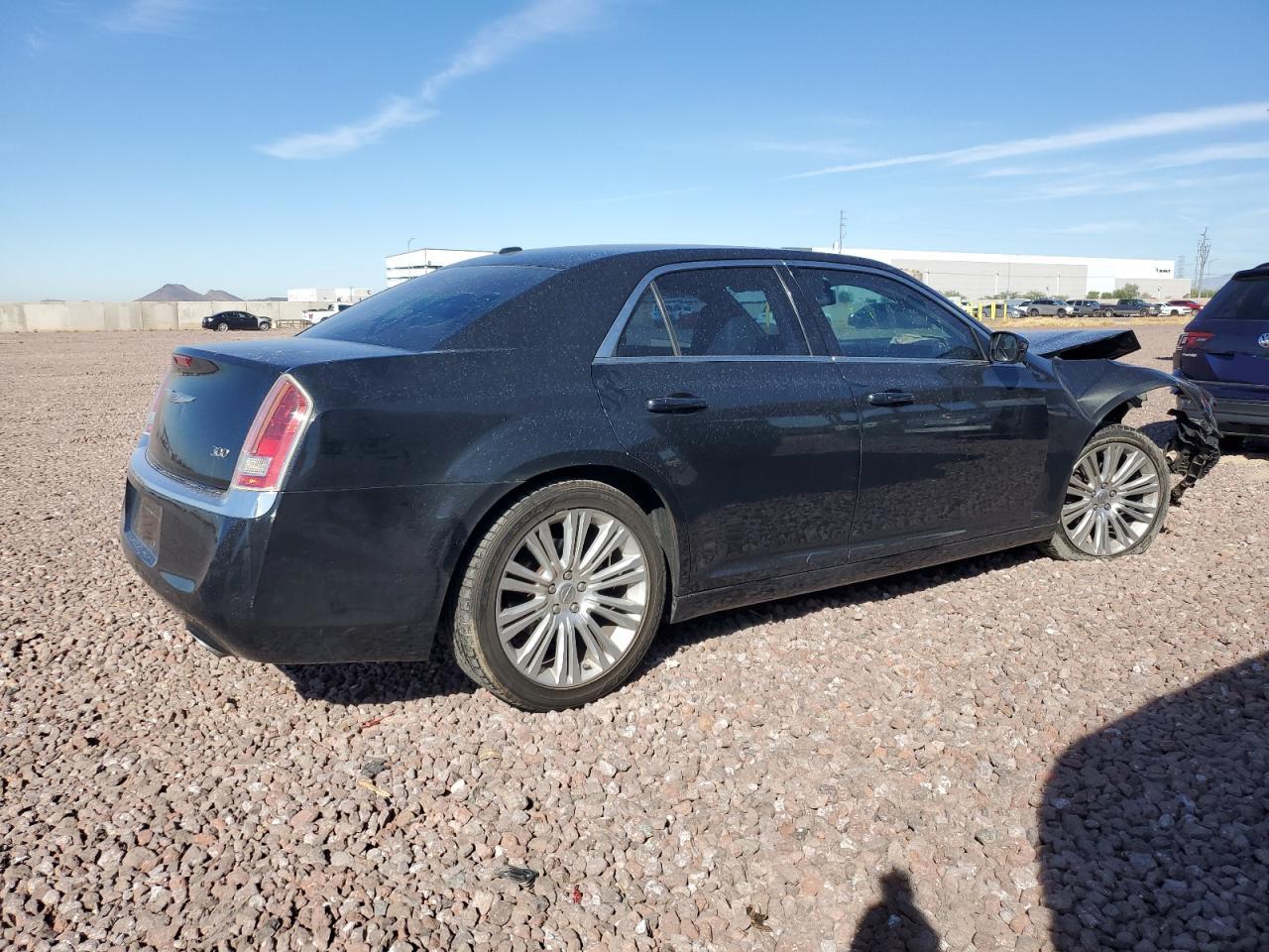 2014 Chrysler 300 - Image 3