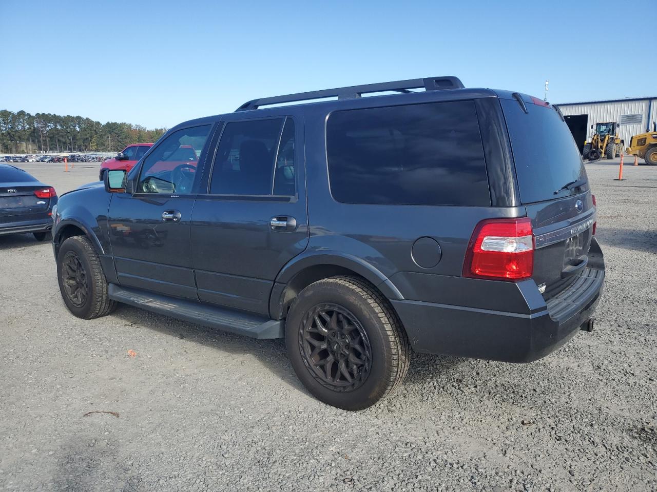 2017 Ford Expedition - Image 2