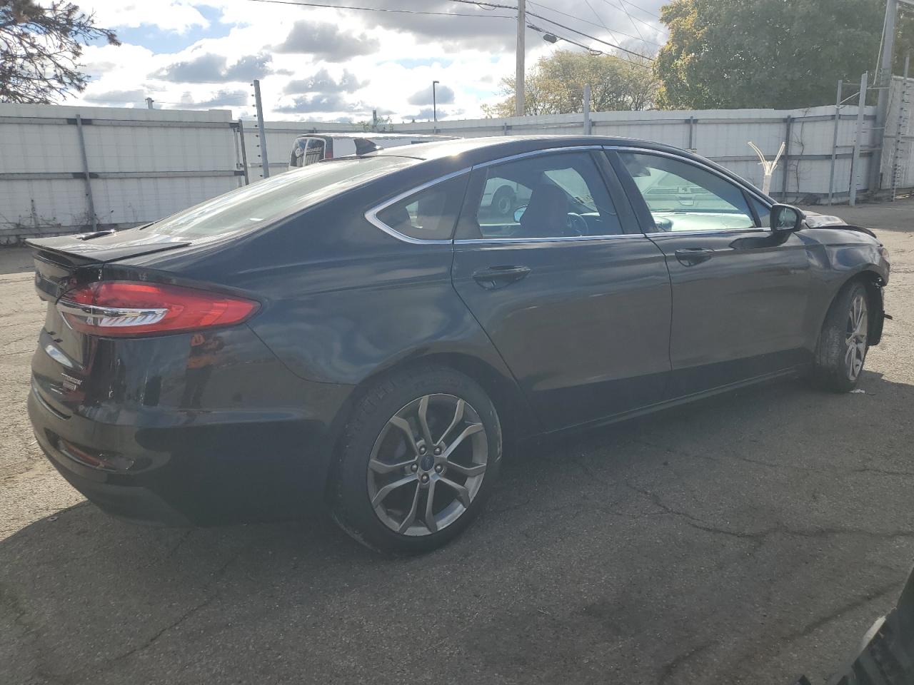 2020 Ford Fusion - Image 3