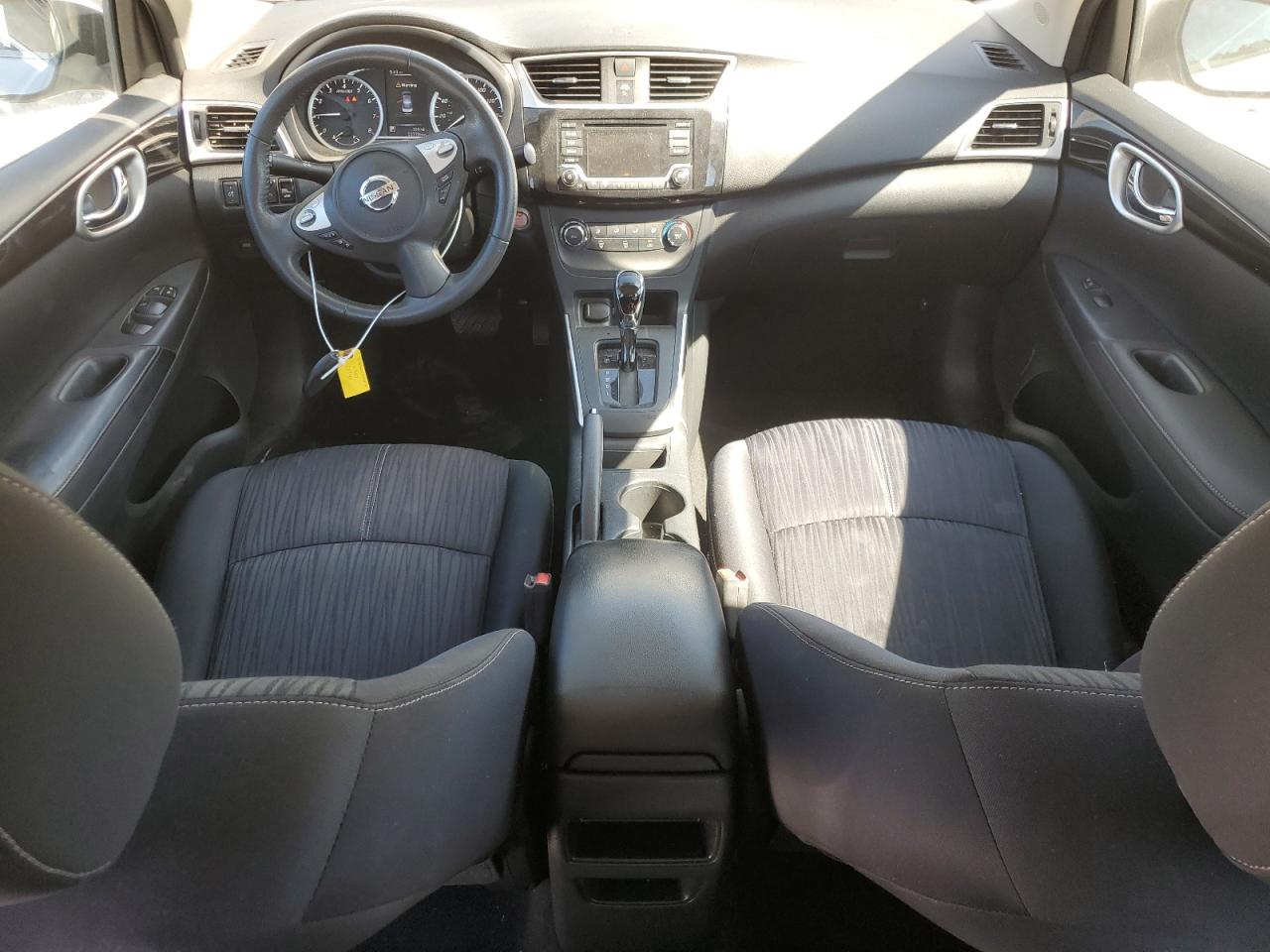 2016 Nissan Sentra - Image 8