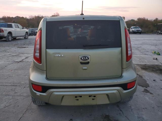  KIA SOUL 2013 Зеленый