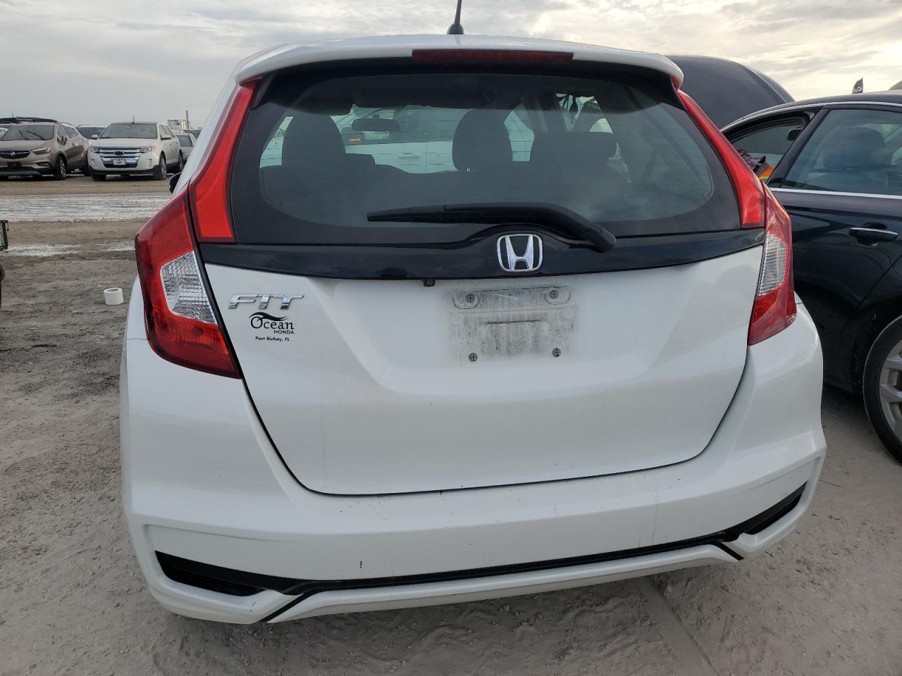 2018 Honda Fit Lx VIN: 3HGGK5H49JM718417 Lot: 75567234