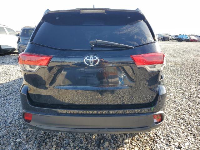  TOYOTA HIGHLANDER 2017 Czarny