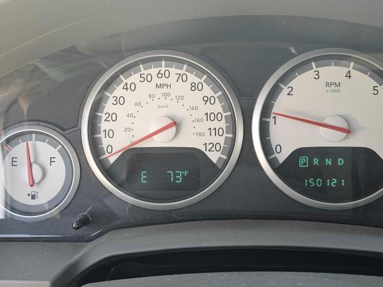 2010 Dodge Caravan - Image 8