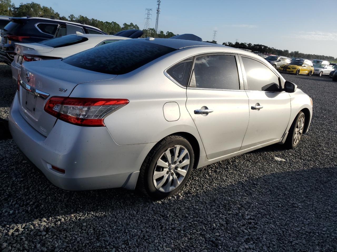 2015 Nissan Sentra - Image 3