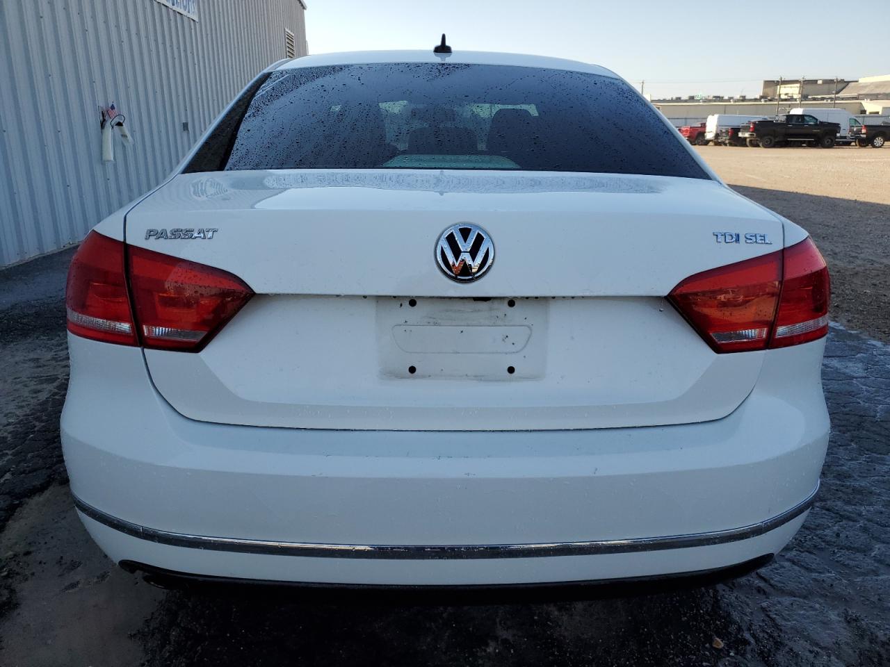 2014 Volkswagen Passat Sel VIN: 1VWCN7A31EC045175 Lot: 75827934