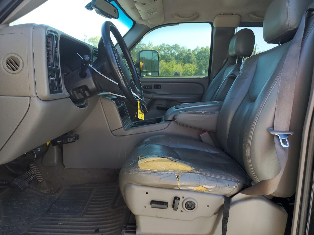 2004 Chevrolet Silverado K2500 Heavy Duty VIN: 1GCHK29U34E214830 Lot: 73656754