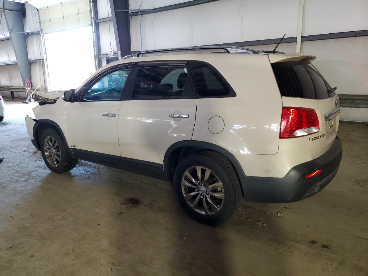 2011 Kia Sorento - Image 2