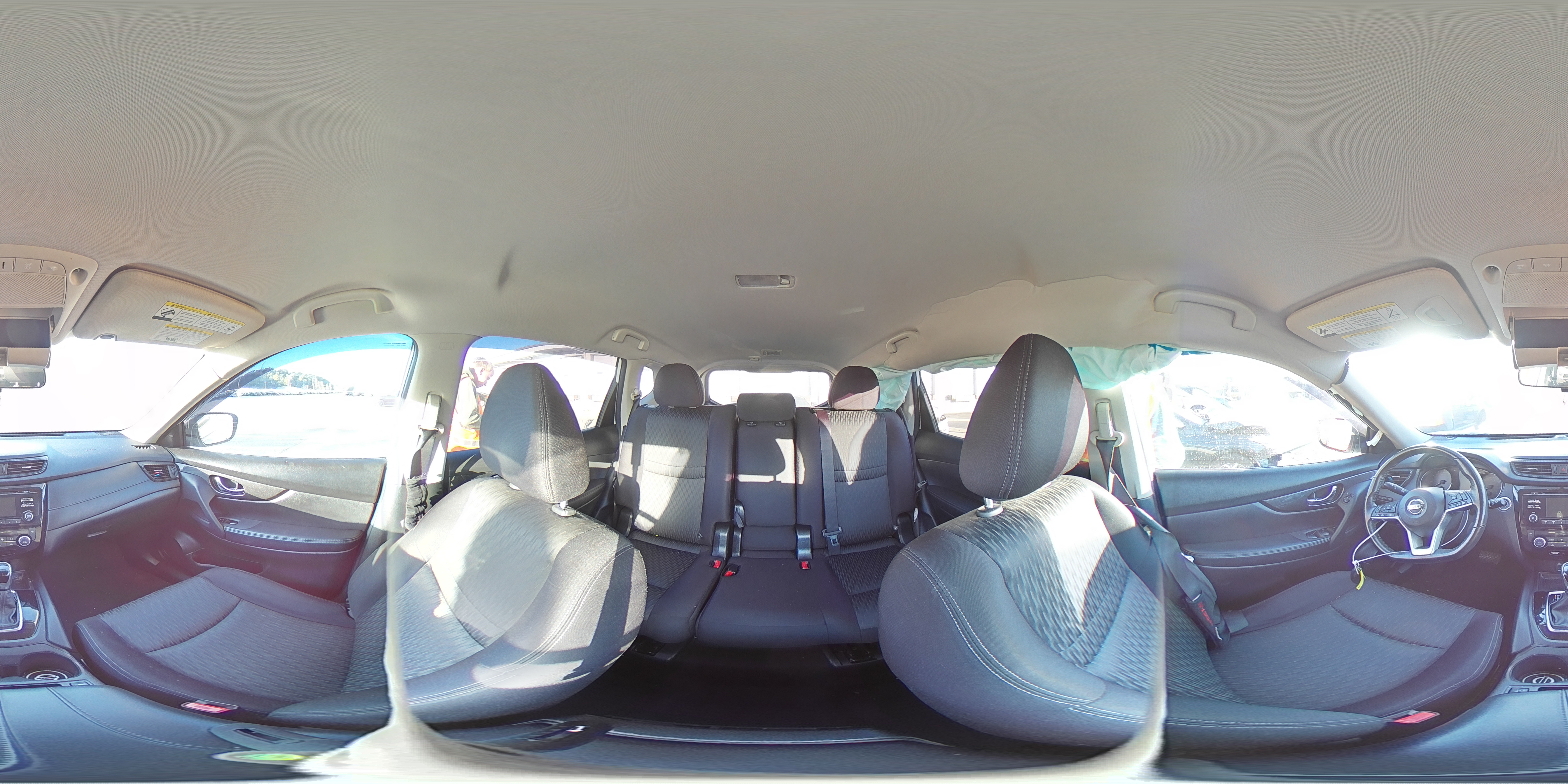 2017 Nissan Rogue - Image 15