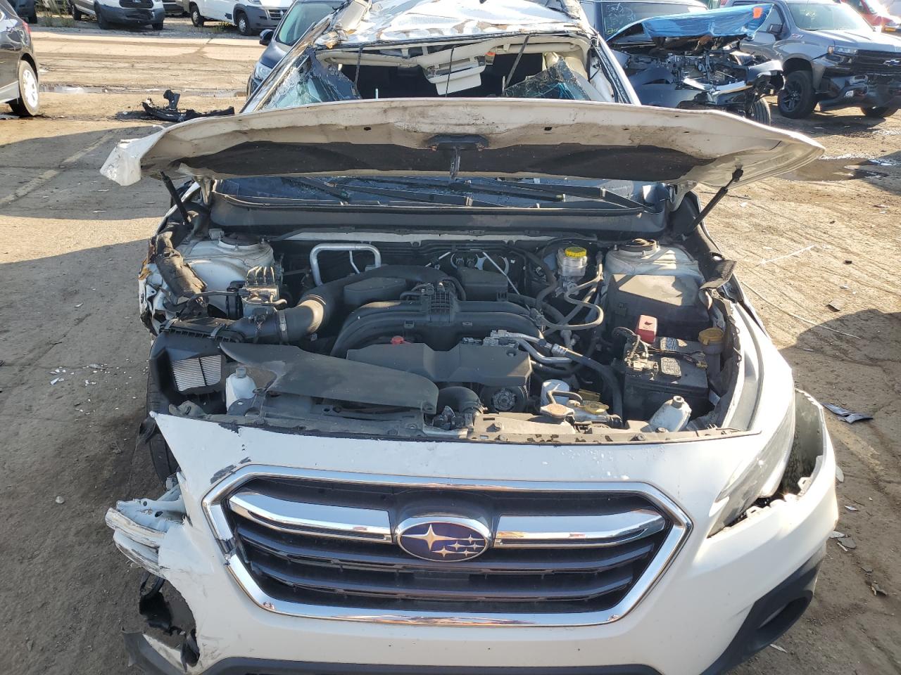 2018 Subaru Outback 2.5I Premium VIN: 4S4BSACC5J3267709 Lot: 73979824