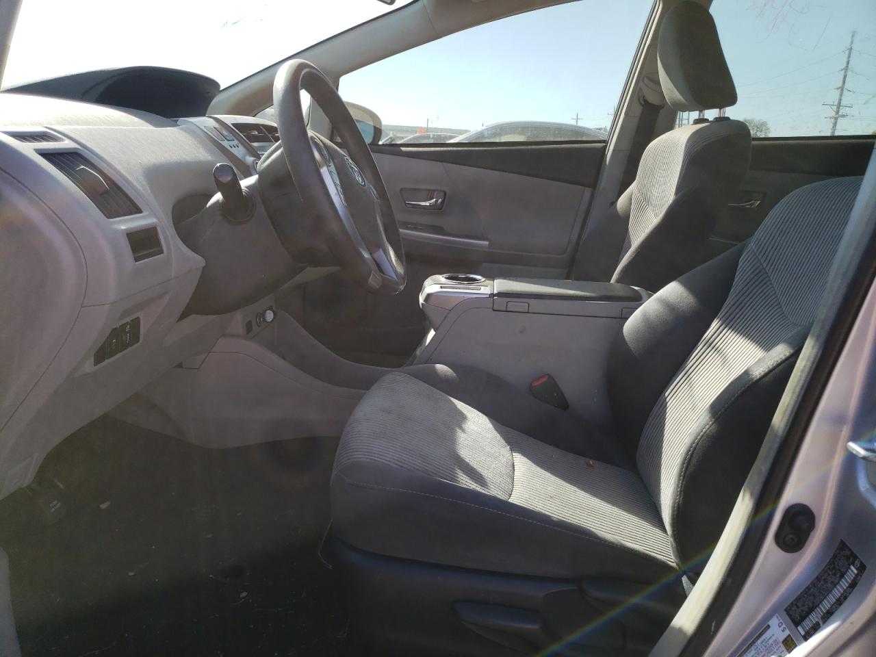 2016 Toyota Prius - Image 7