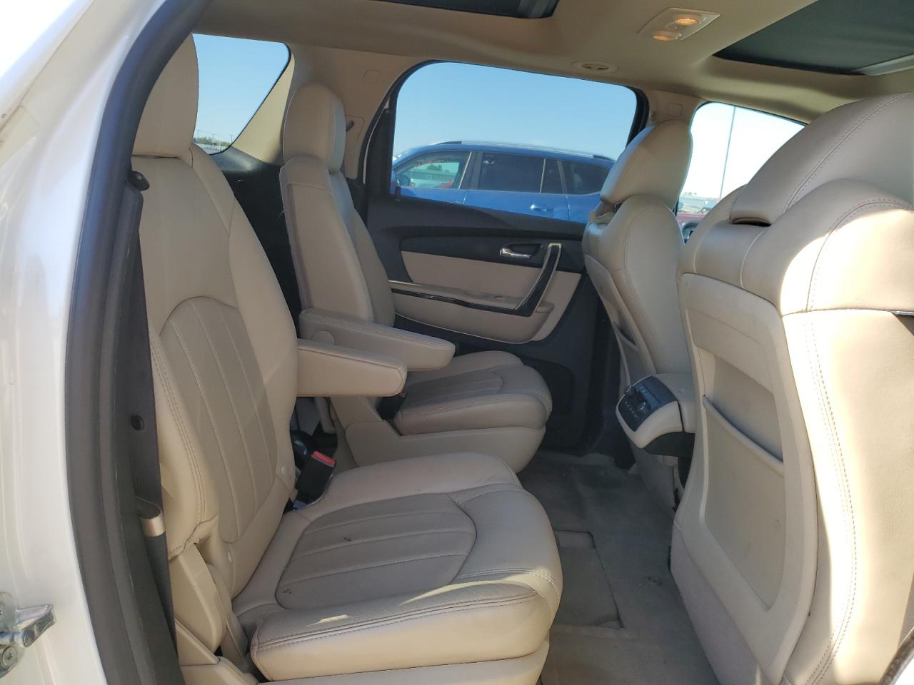 2012 GMC Acadia - Image 11