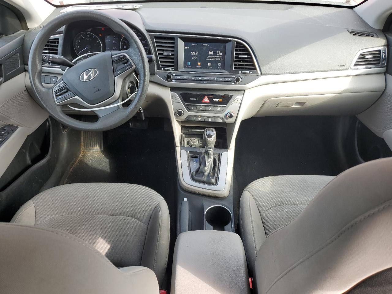 2017 Hyundai Elantra - Image 8