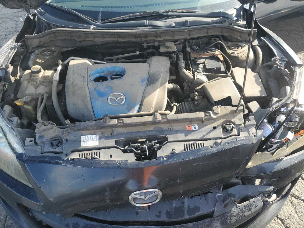 2013 Mazda 3 - Image 12