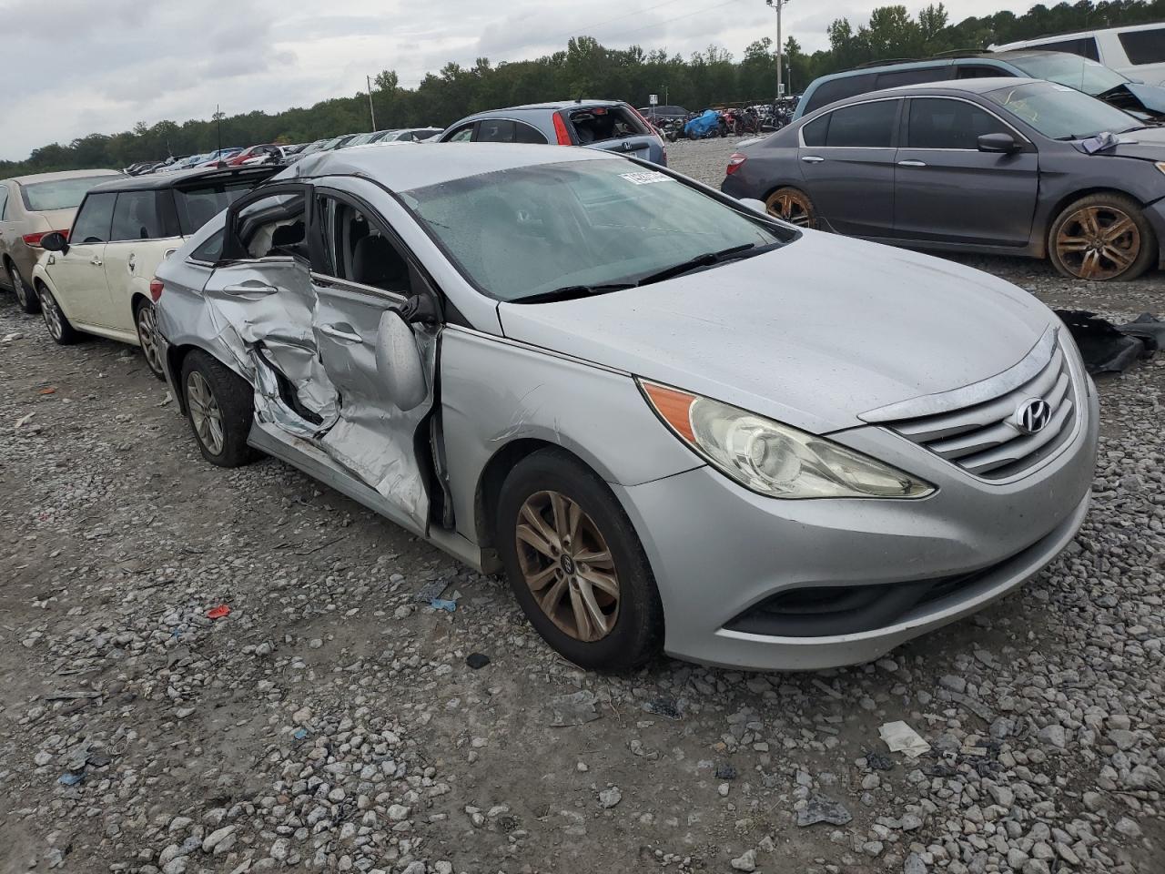 2014 Hyundai Sonata - Image 4