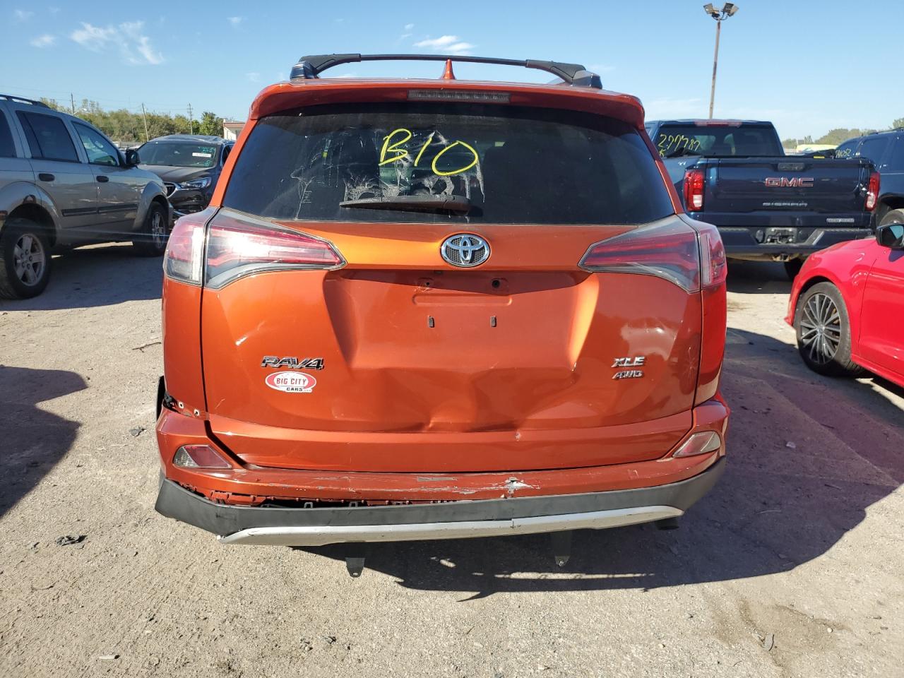 JTMRFREV0GJ103048 2016 Toyota Rav4 Xle