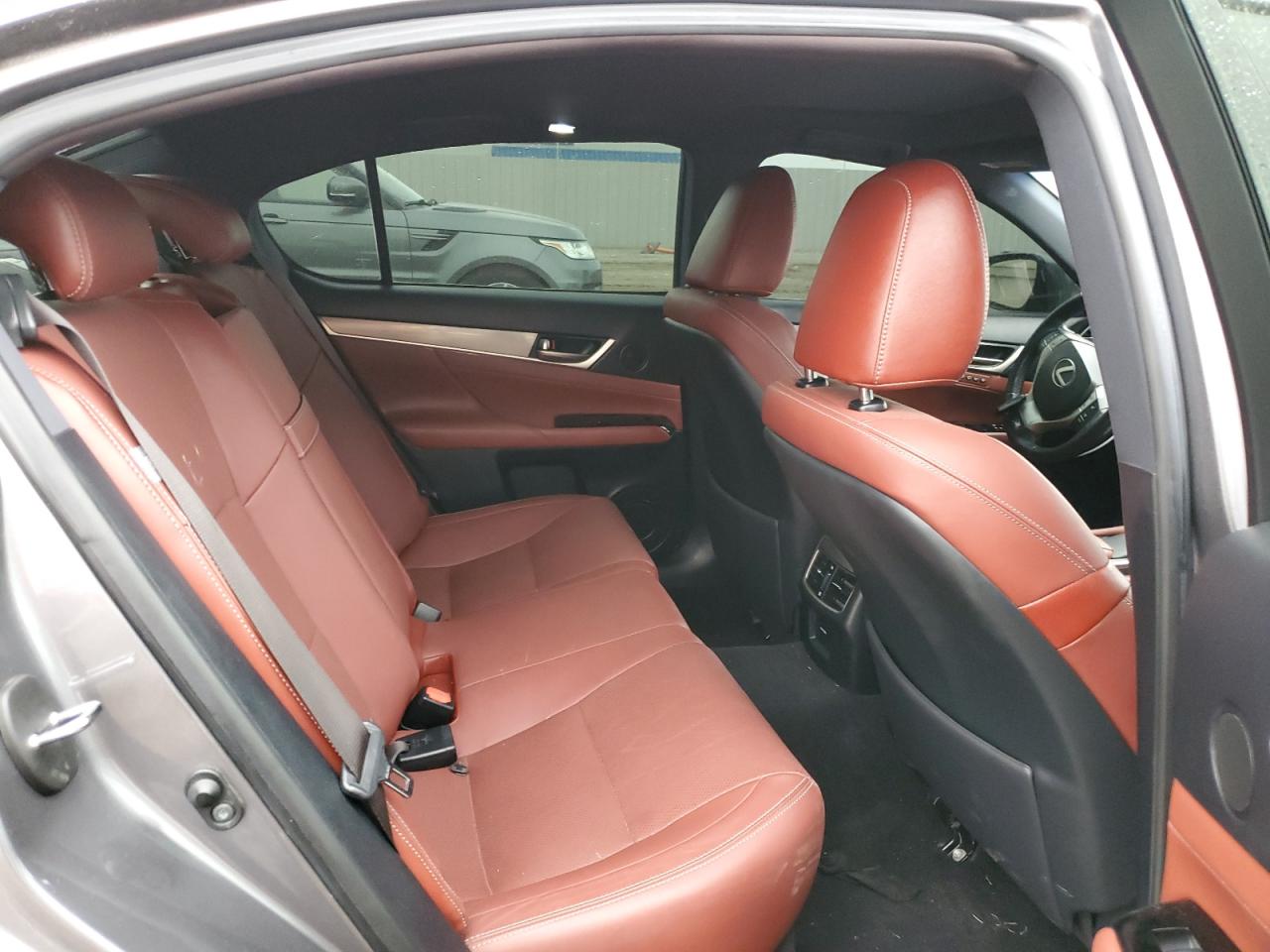 2015 Lexus GS - Image 10