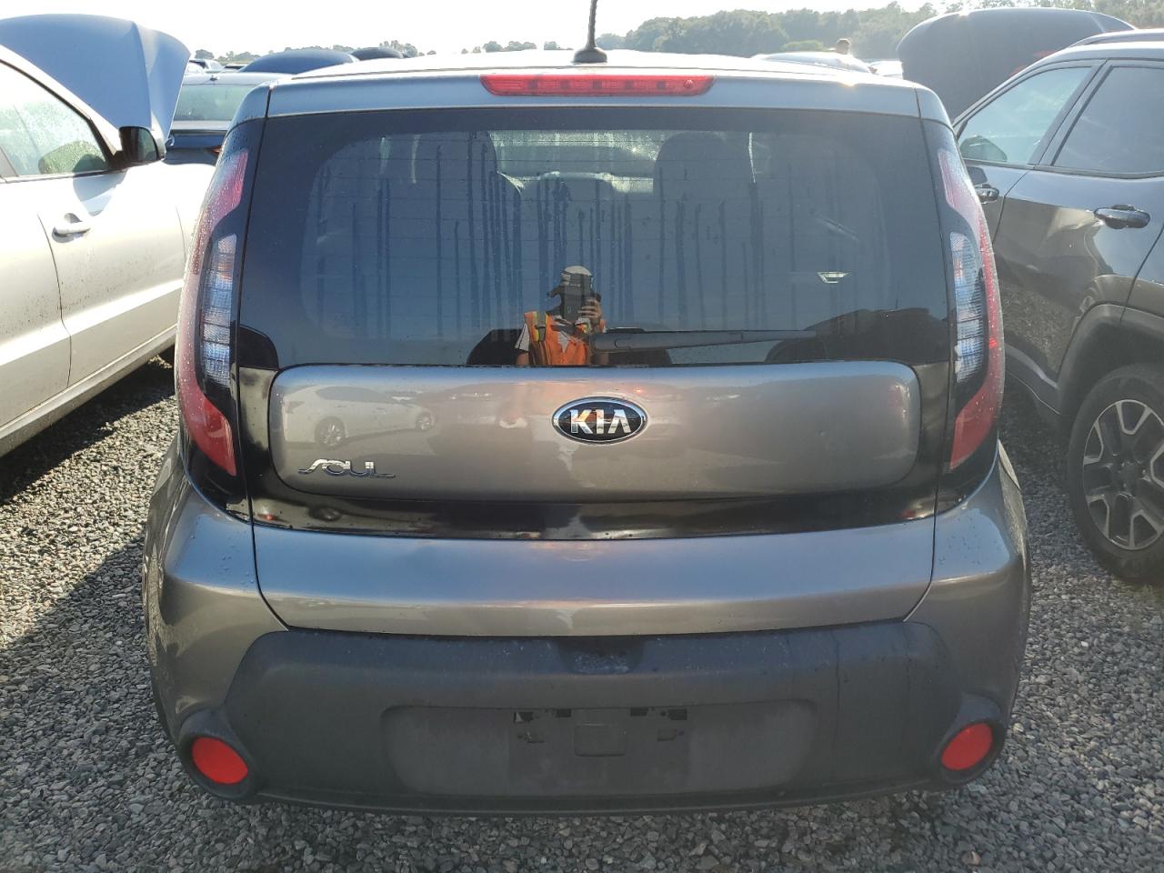 KNDJN2A25G7307621 2016 Kia Soul