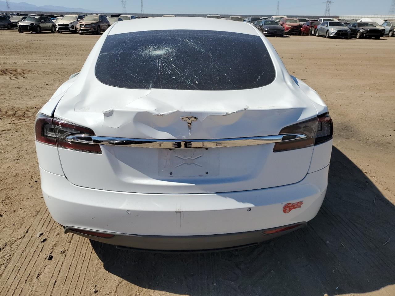 5YJSA1E1XFF105667 2015 Tesla Model S