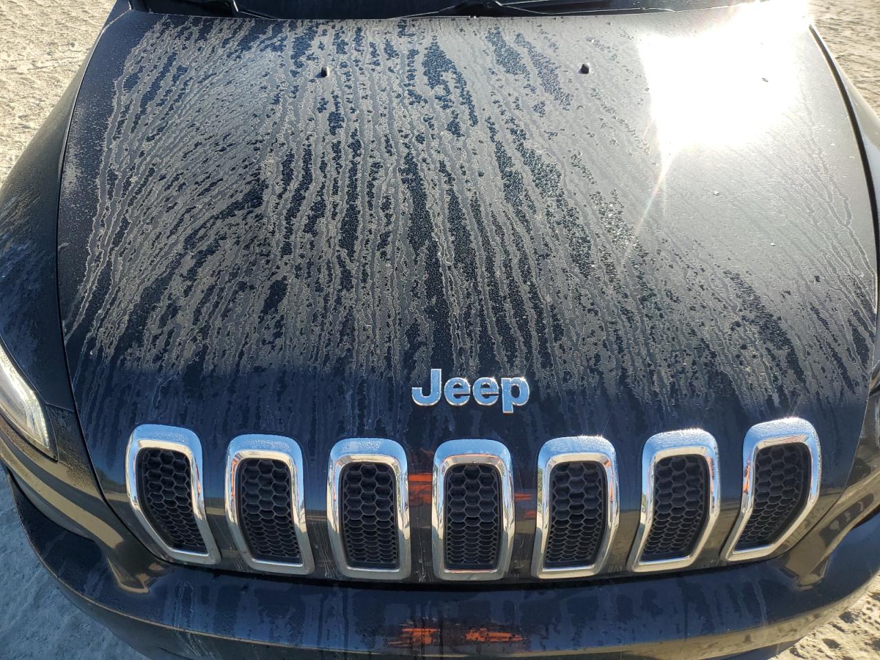2016 Jeep Grand Cherokee - Image 13
