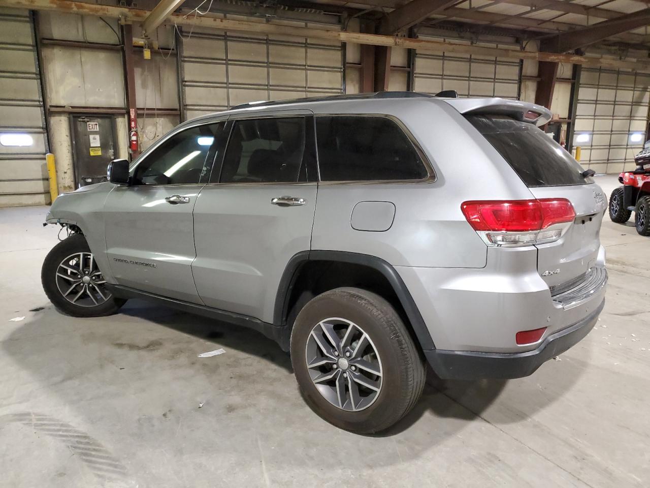 2017 Jeep Grand Cherokee - Image 2