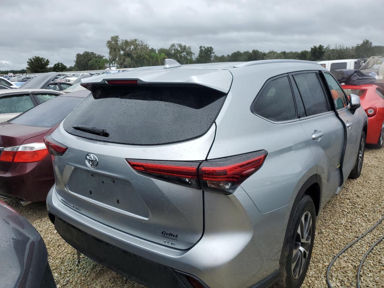 2021 Toyota Highlander Xle VIN: 5TDGZRAH4MS036550 Lot: 74421024