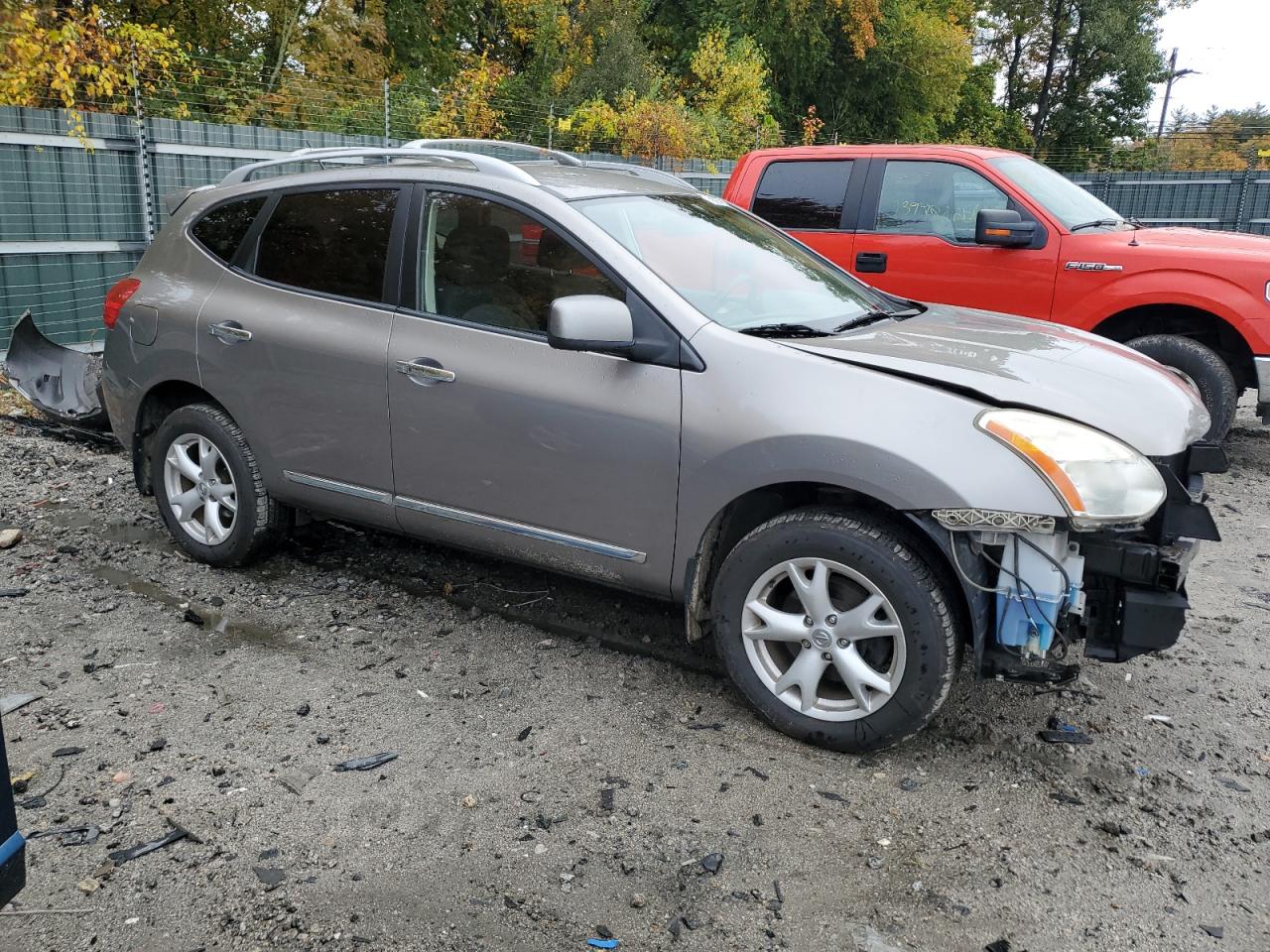 2011 Nissan Rogue - Image 4