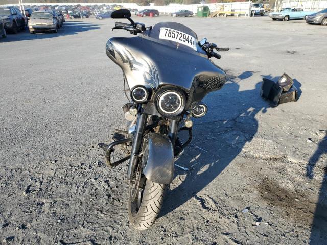 2011 HARLEY-DAVIDSON FLHX 