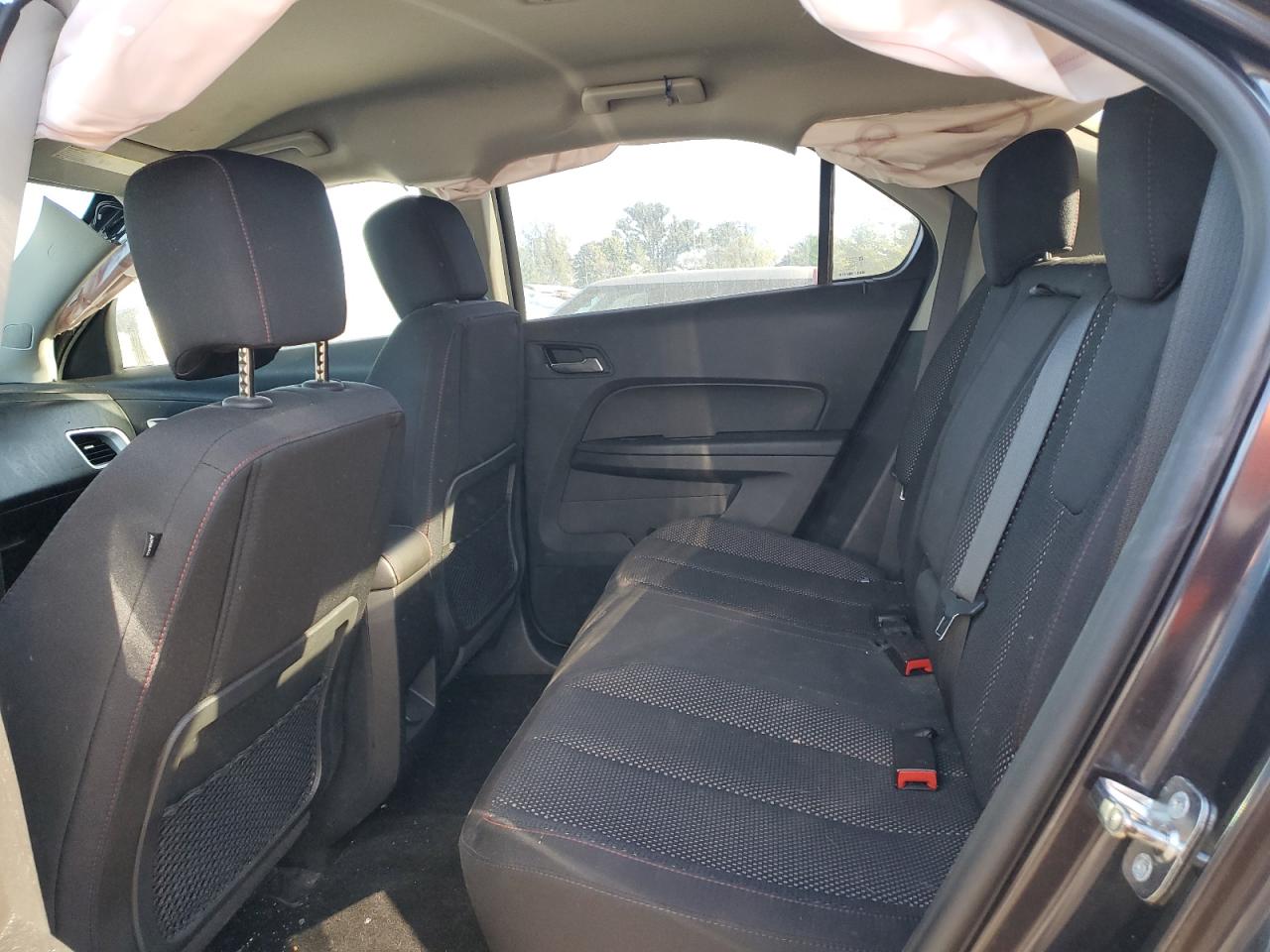 2015 Chevrolet Equinox - Image 11