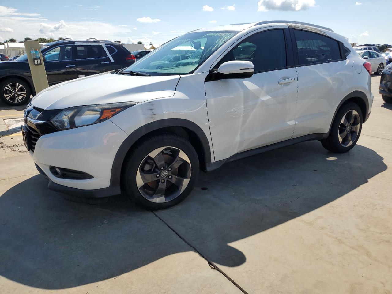 3CZRU6H7XJM712900 2018 HONDA HR-V - Image 1