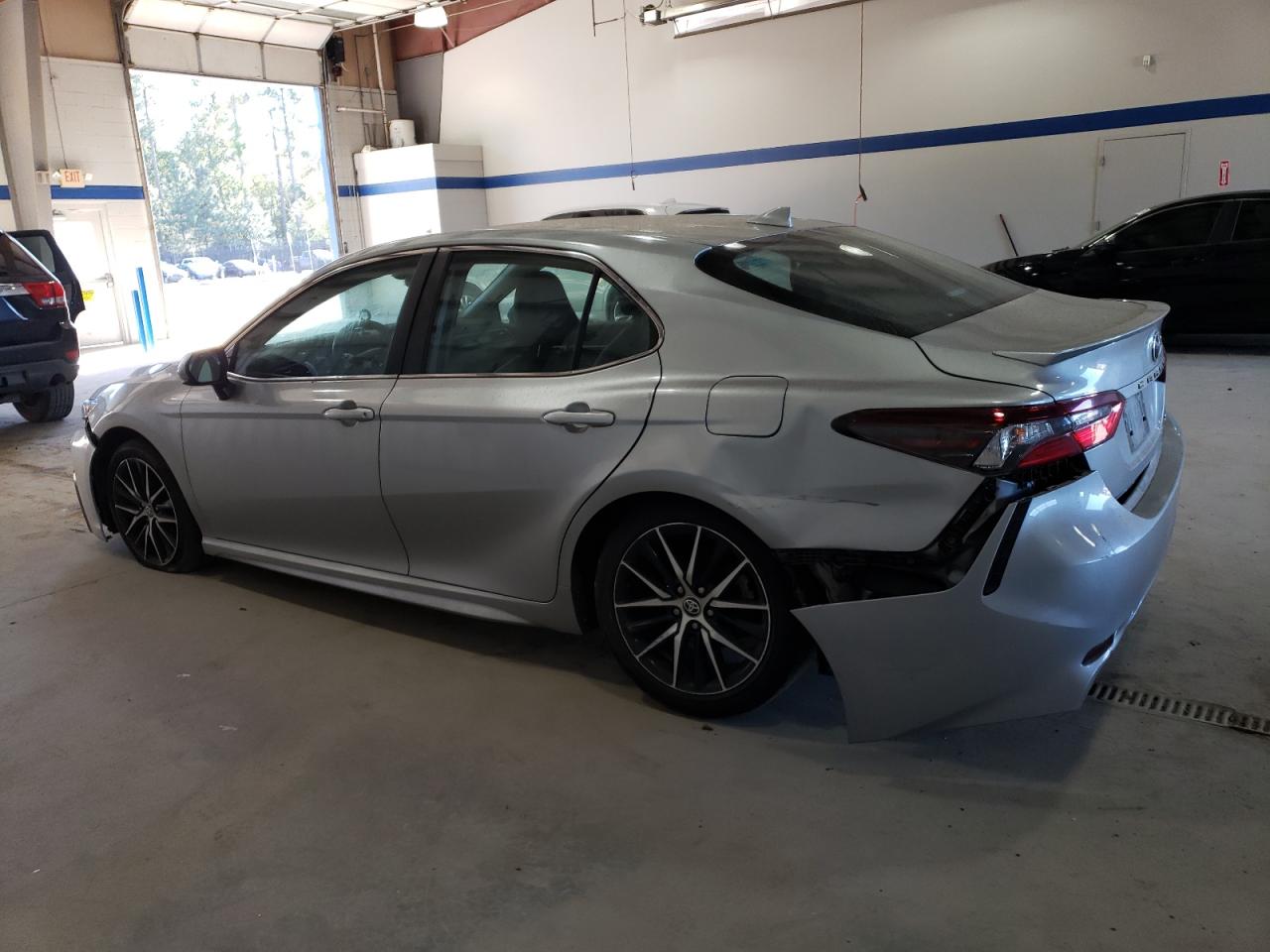 4T1G11AKXMU409215 2021 Toyota Camry Se