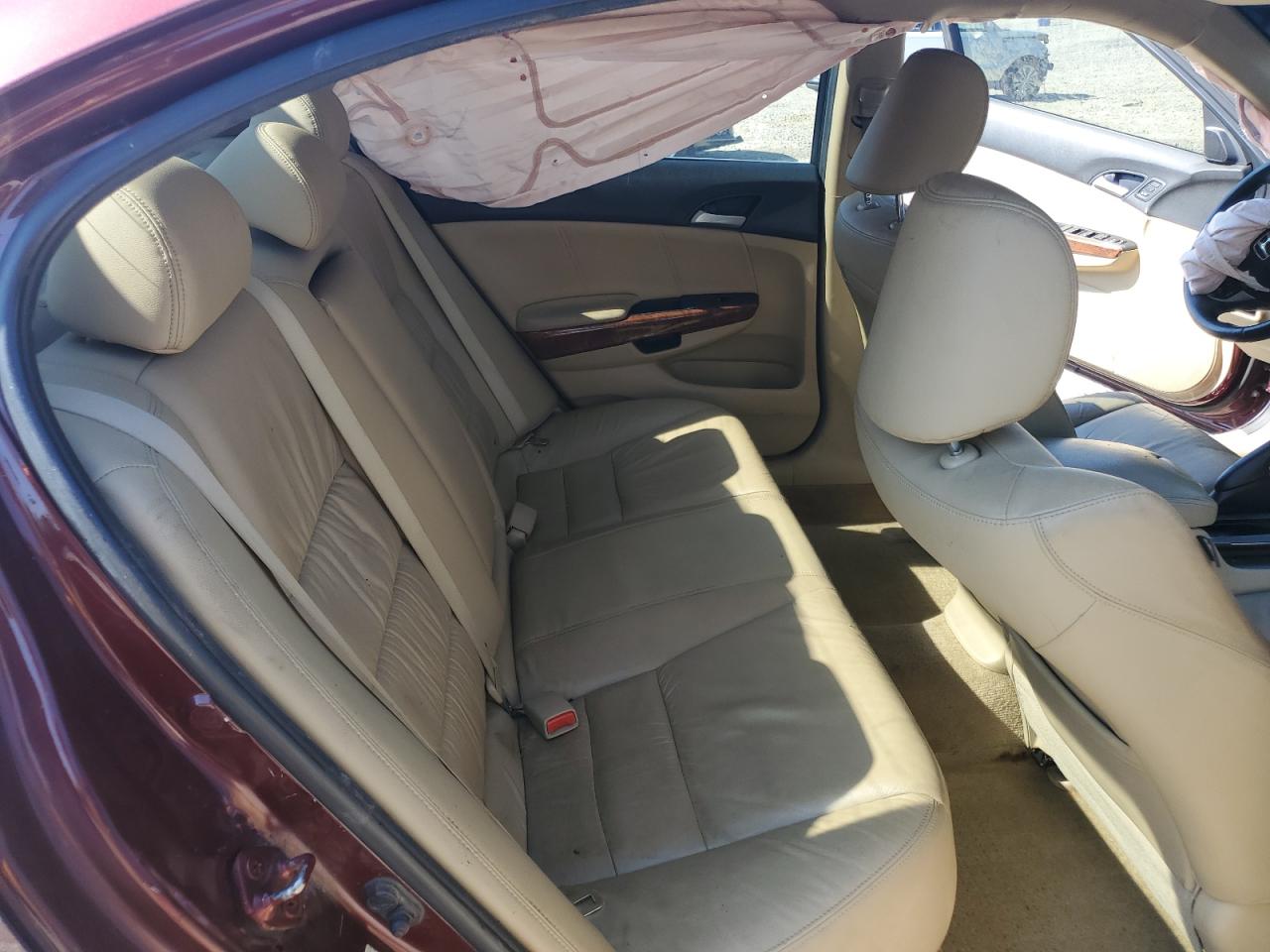 2012 Honda Accord - Image 10