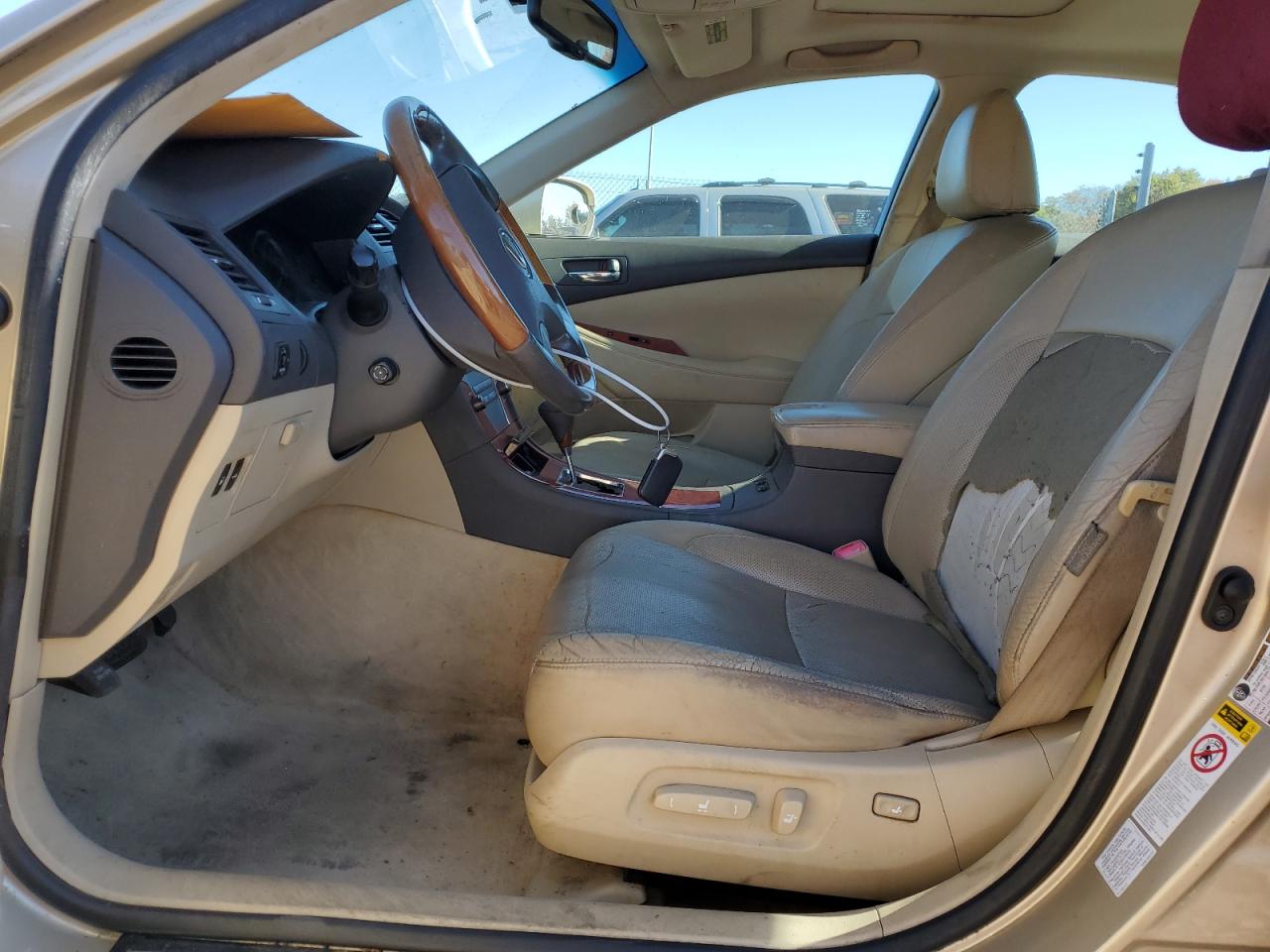 2007 Lexus Es 350 VIN: JTHBJ46G272055628 Lot: 76899404