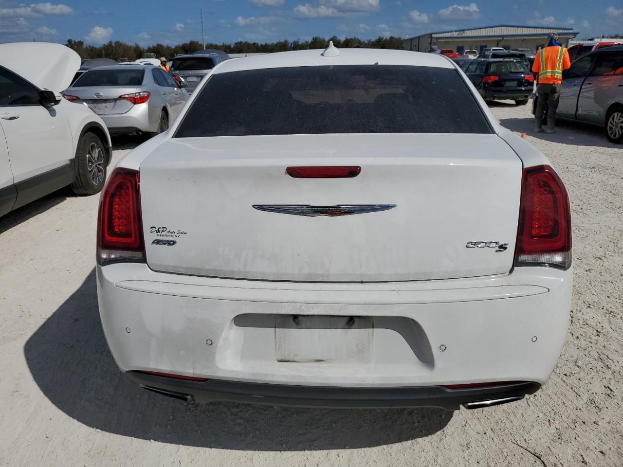 2015 Chrysler 300 S VIN: 2C3CCAGG2FH743815 Lot: 76793704