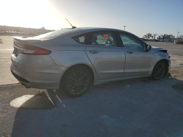  FORD FUSION 2018 Beżowy