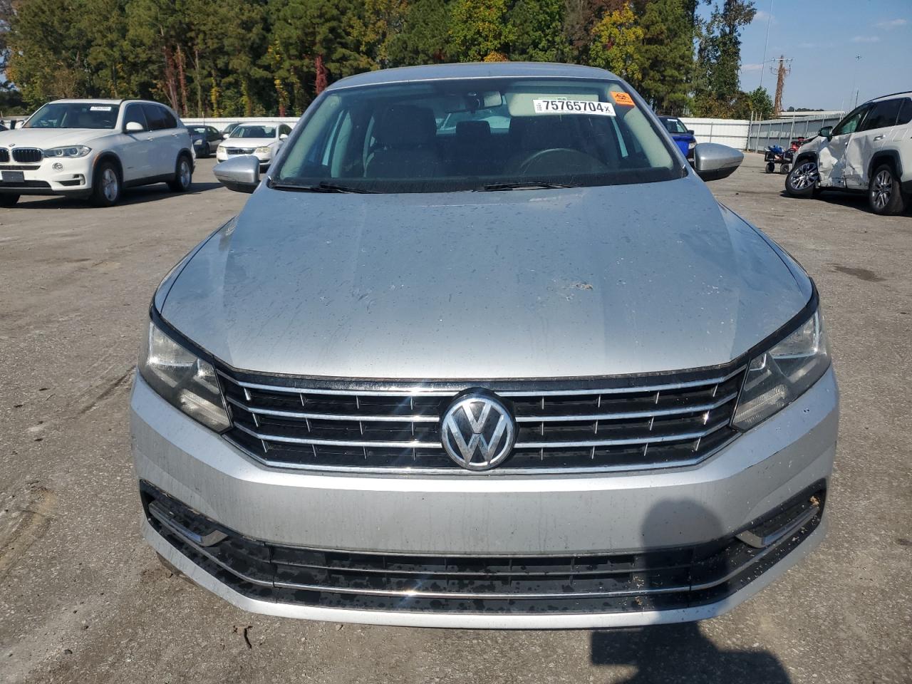 2016 Volkswagen Passat - Image 5