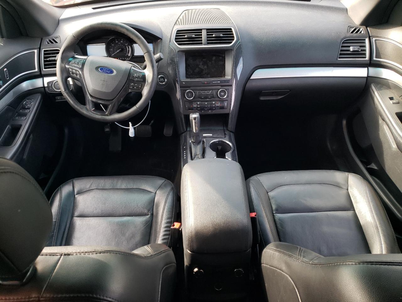 2016 Ford Explorer - Image 8