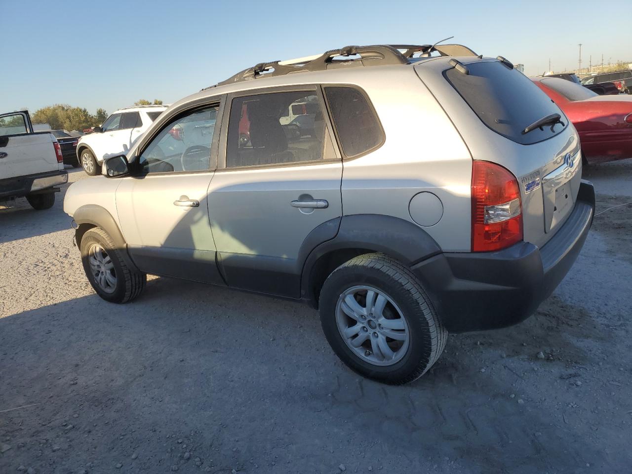 2007 Hyundai Tucson - Image 2