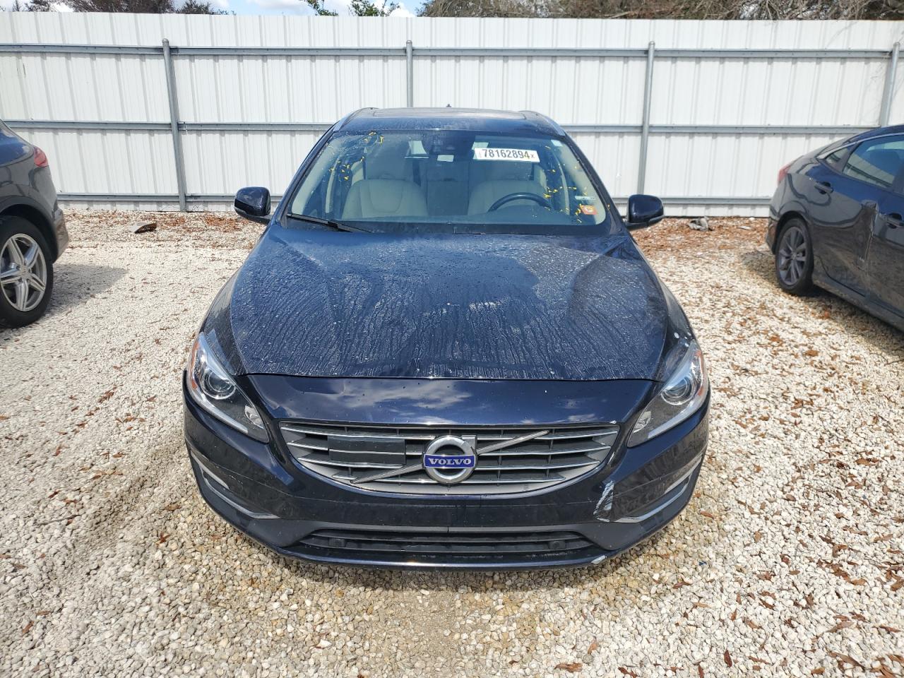 2016 Volvo V60 - Image 5