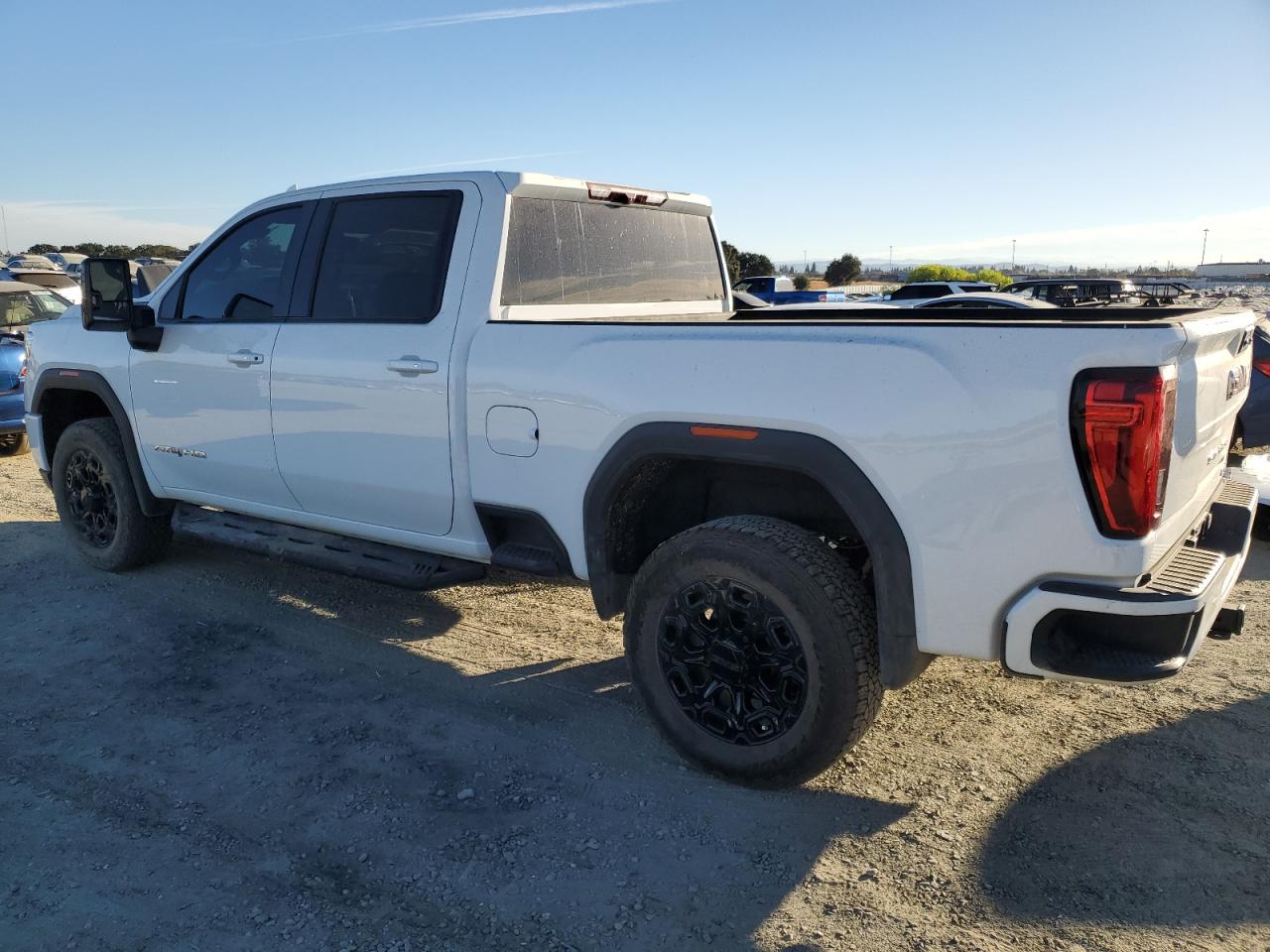 2021 GMC Sierra - Image 2