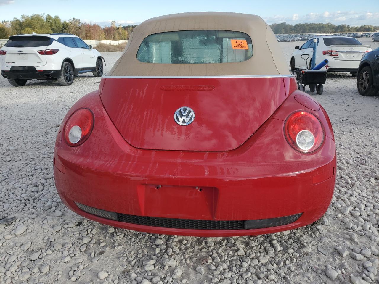 2006 Volkswagen New Beetle Convertible Option Package 1 VIN: 3VWRF31Y26M327790 Lot: 74896494