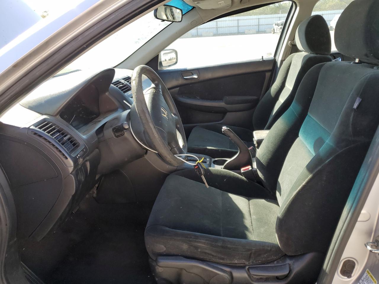 2006 Honda Accord Lx VIN: 1HGCM56416A026037 Lot: 76064464