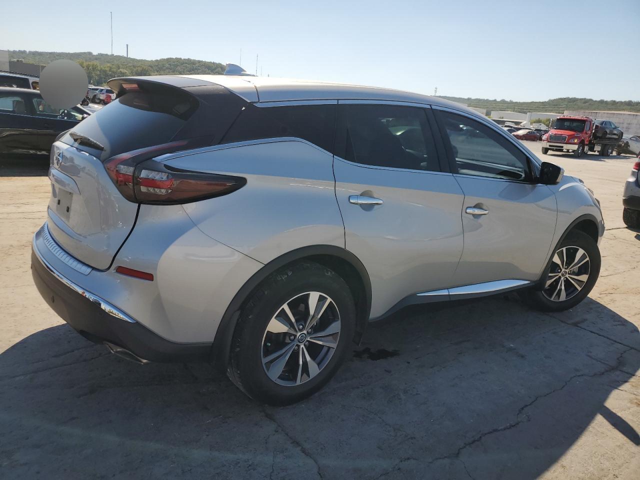 2020 Nissan Murano - Image 3