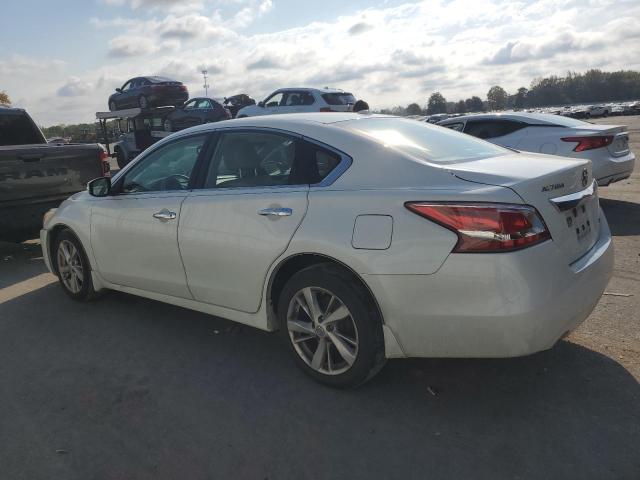 Sedans NISSAN ALTIMA 2013 Biały