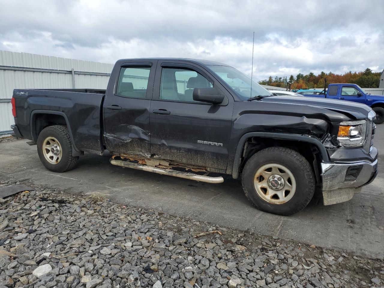 2015 GMC Sierra - Image 4