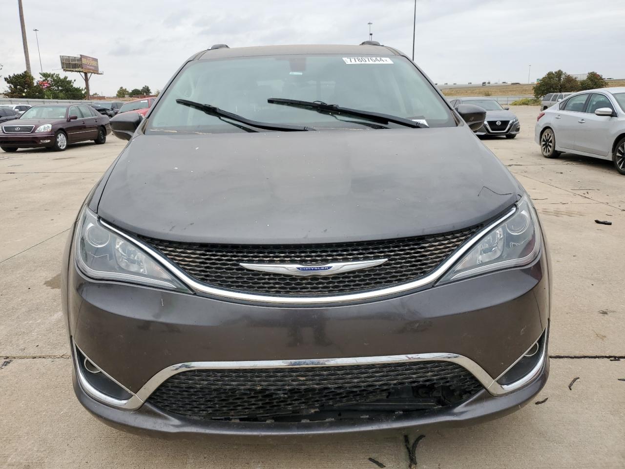2020 Chrysler Pacifica - Image 5