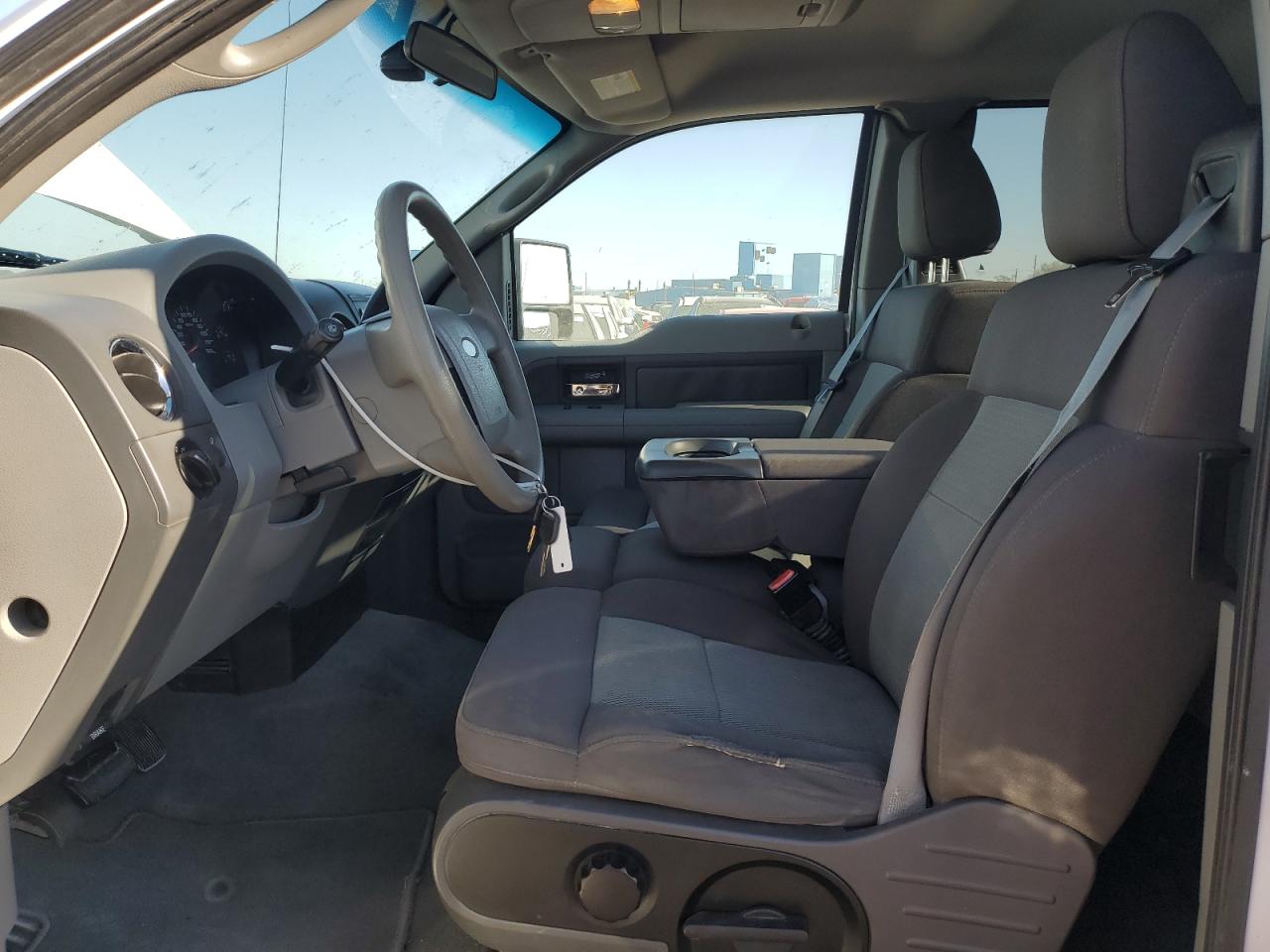 2004 Ford F-150 - Image 7