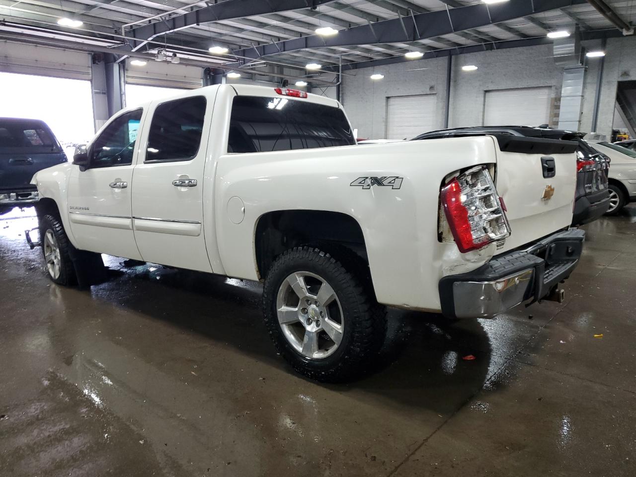 2012 Chevrolet Silverado - Image 2